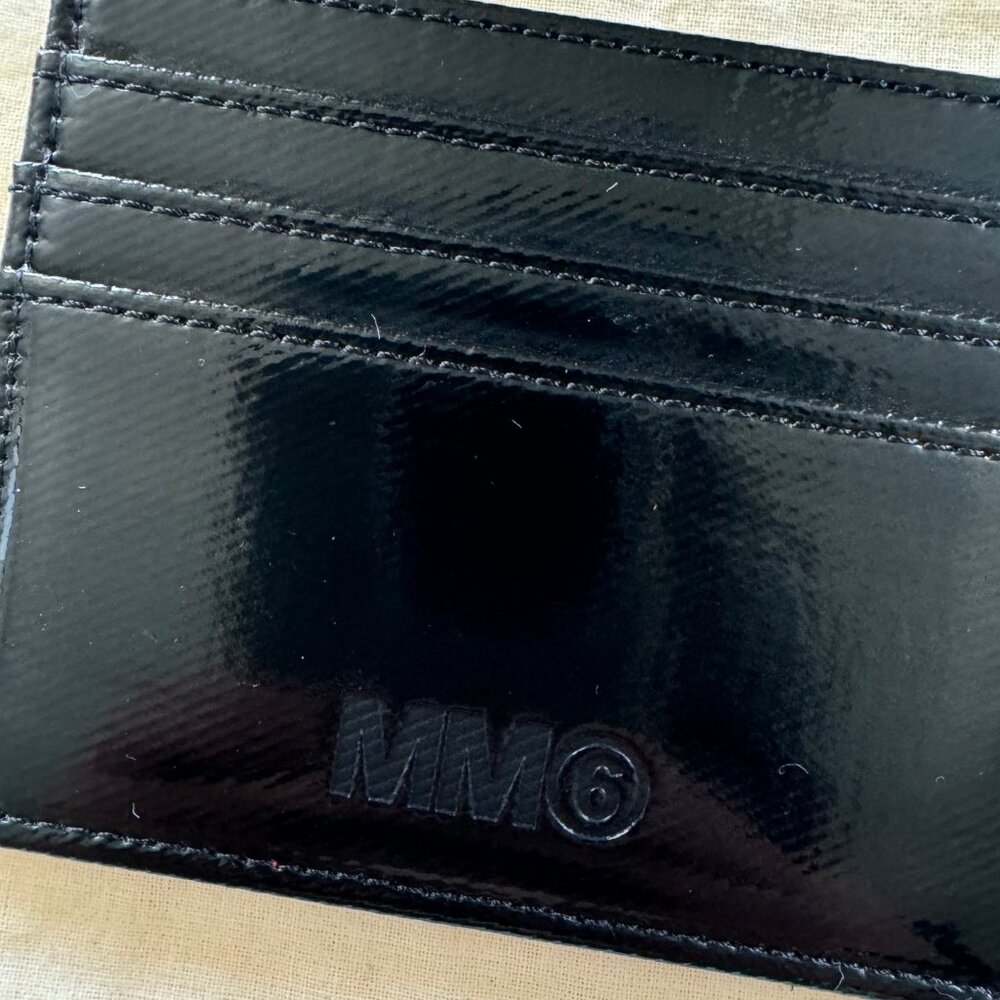 FREE SHIPPING! NWOT - MM6 - MAISON MARGIELA - Shiny Coated Card Holder - Black - Picture 3 of 6